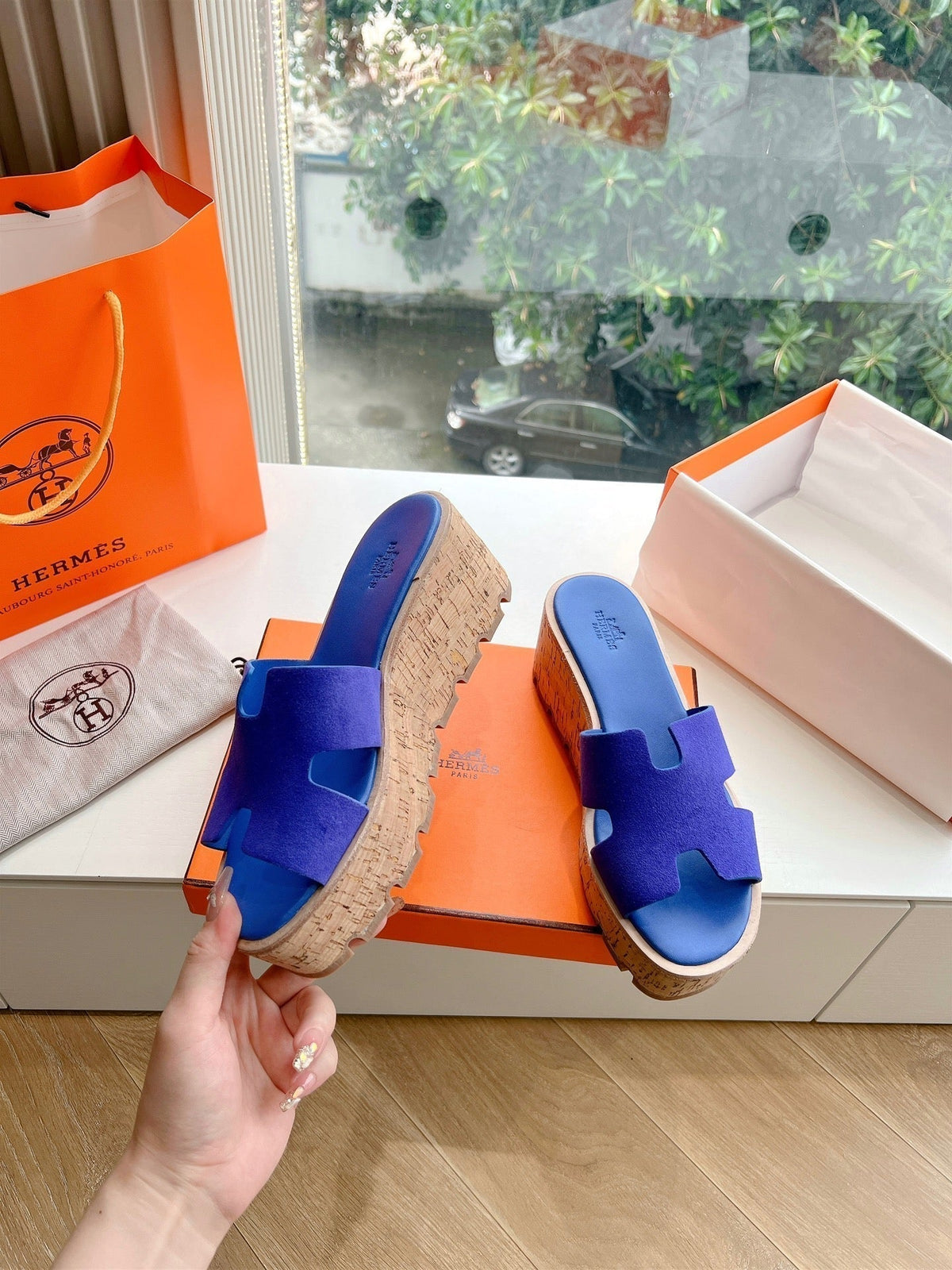 HERMES EZE 65 SANDAL NAVY SUEDE