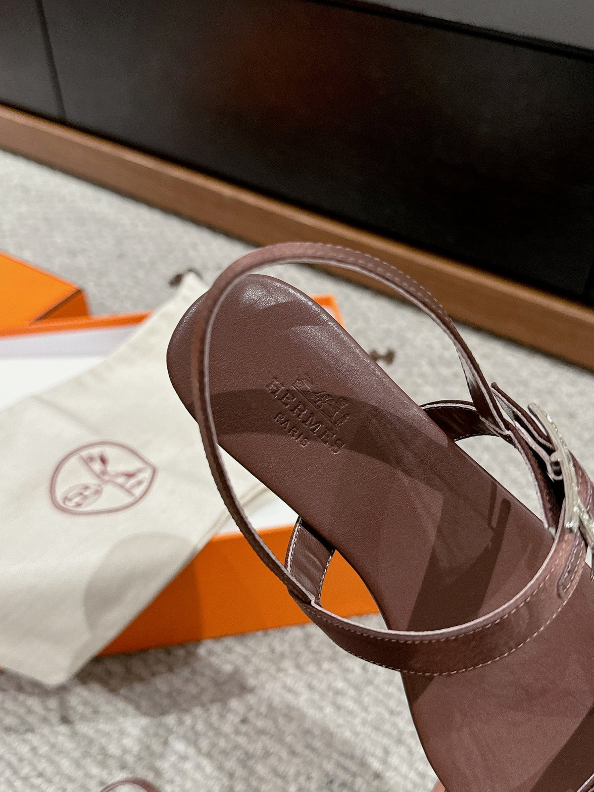 HERMES BUCKLE SANDAL CHOCOLATE CALFSKIN